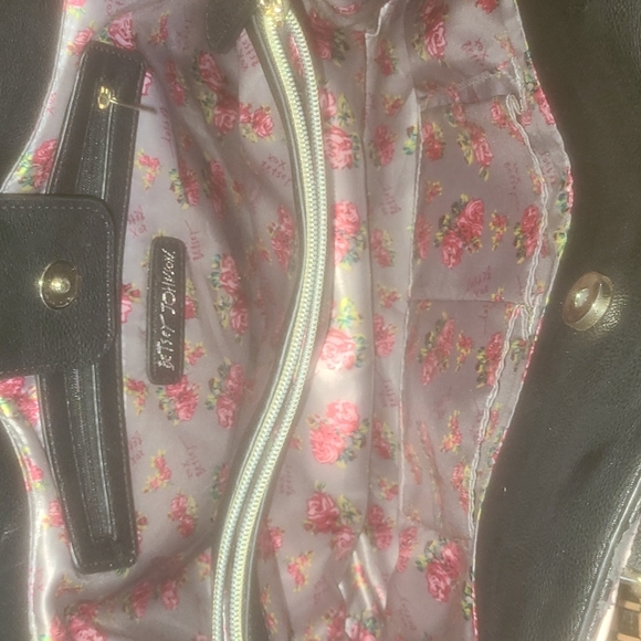 Purse - Picture 2 of 4